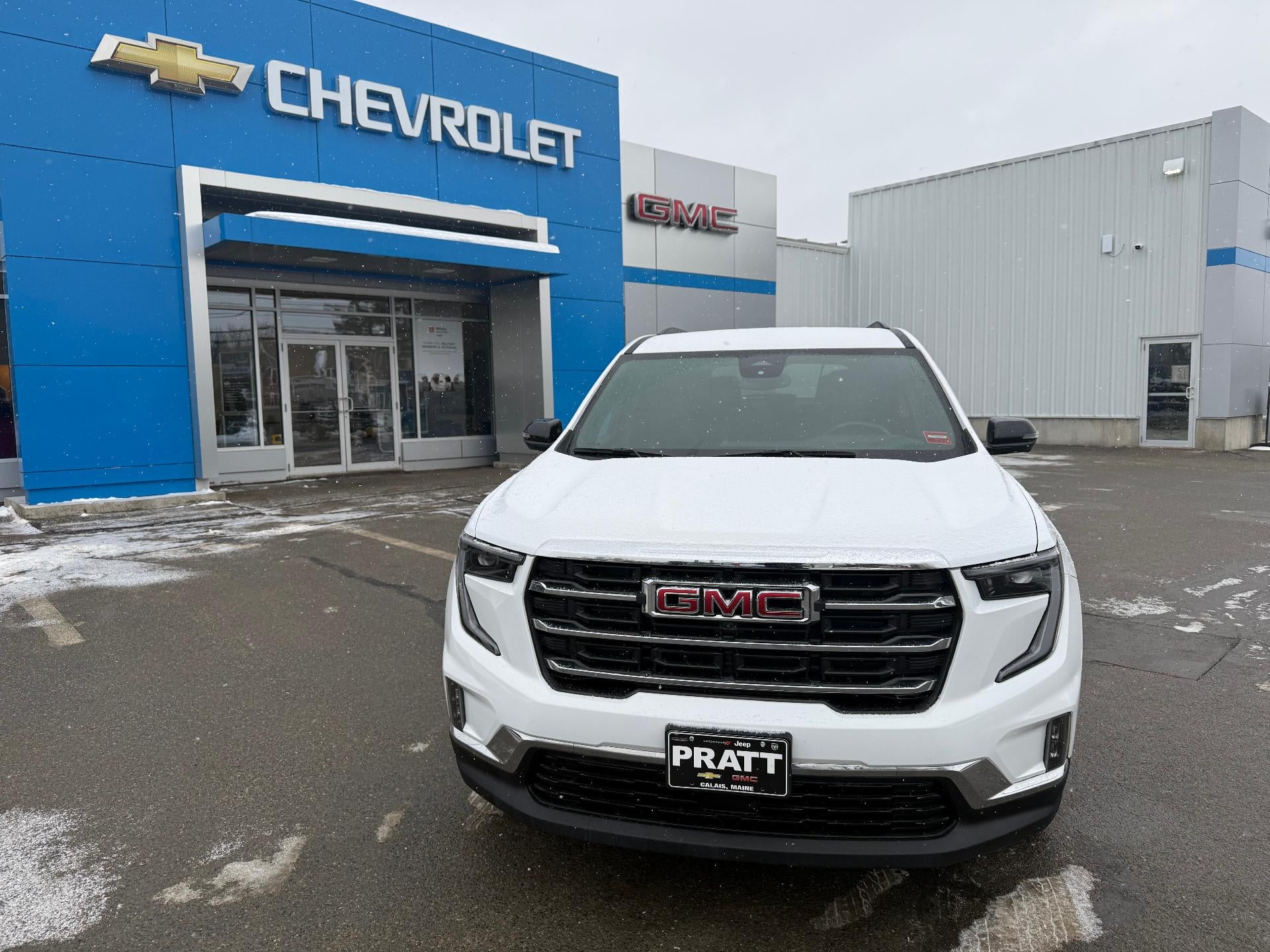 2024 GMC Acadia Elevation