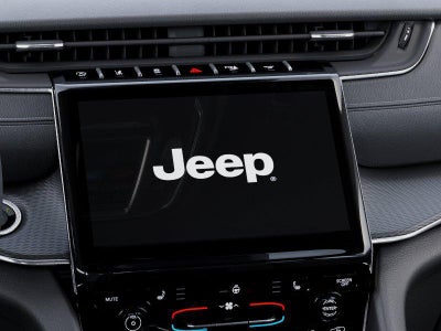2027 Jeep Grand Cherokee GRAND CHEROKEE LAREDO X 4X4