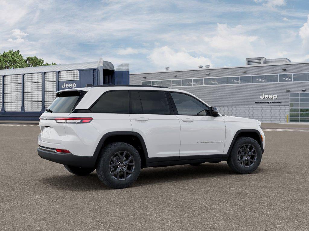 2027 Jeep Grand Cherokee GRAND CHEROKEE LAREDO X 4X4