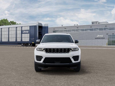 2027 Jeep Grand Cherokee GRAND CHEROKEE LAREDO X 4X4