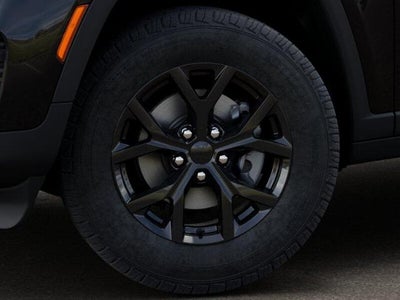 2025 Jeep Grand Cherokee Laredo 4x4