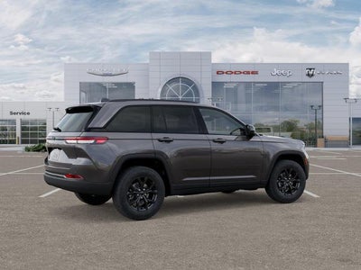 2025 Jeep Grand Cherokee Laredo 4x4
