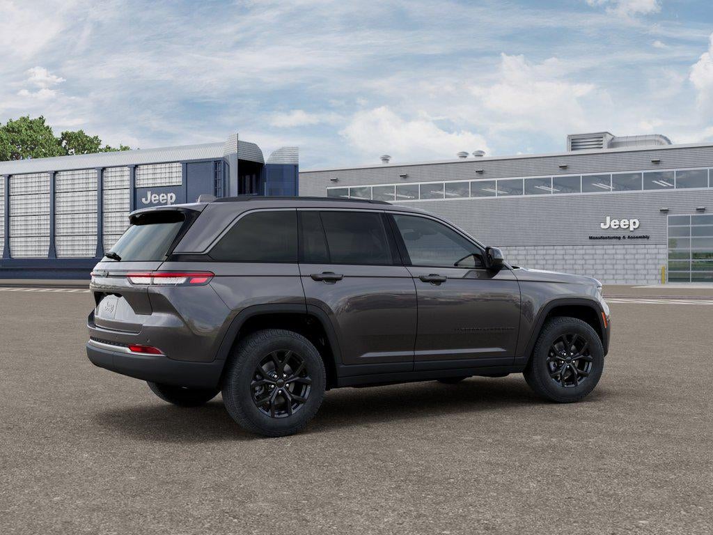 2026 Jeep Grand Cherokee Laredo Altitude 4x4