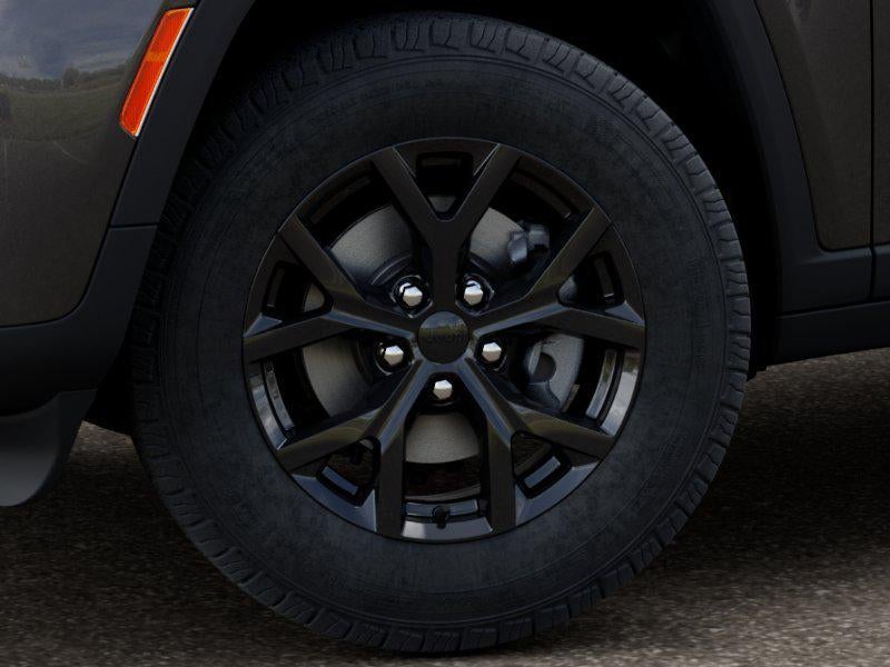 2026 Jeep Grand Cherokee Laredo Altitude 4x4