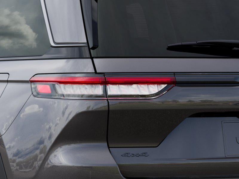 2026 Jeep Grand Cherokee Laredo Altitude 4x4