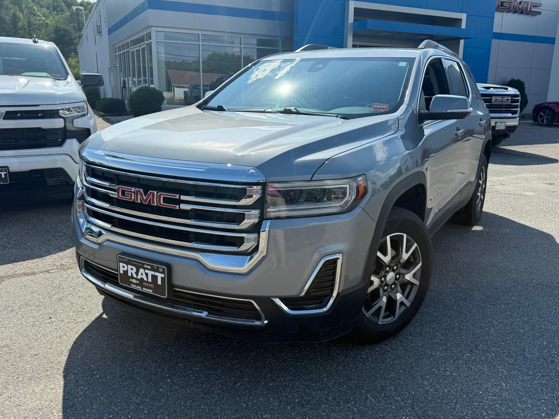 2023 GMC Acadia AWD SLE