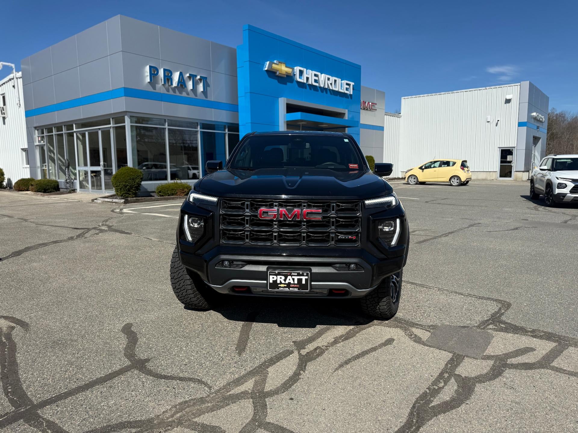 2023 GMC Canyon 4WD Crew Cab Short Box AT4