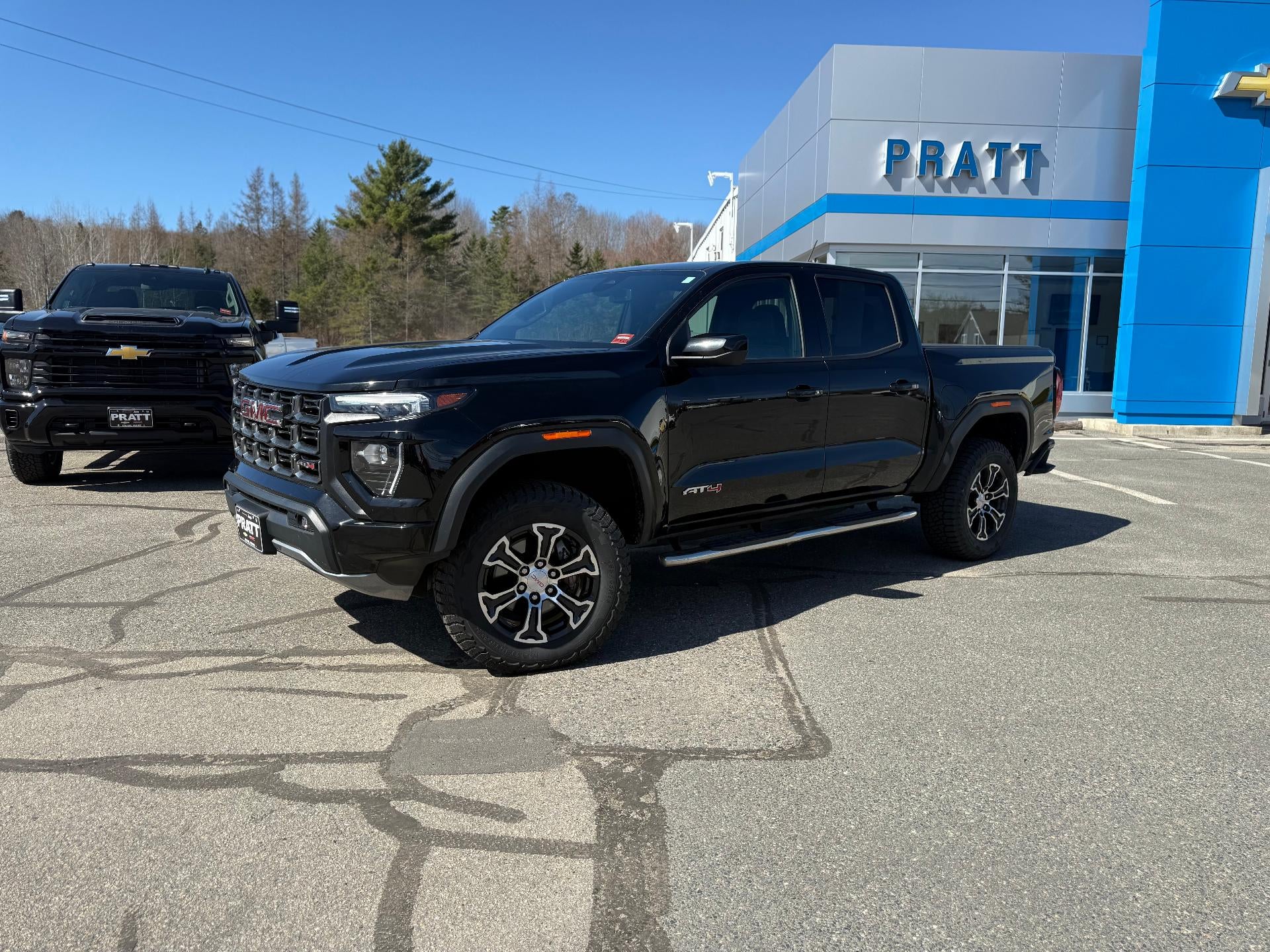 2023 GMC Canyon 4WD Crew Cab Short Box AT4