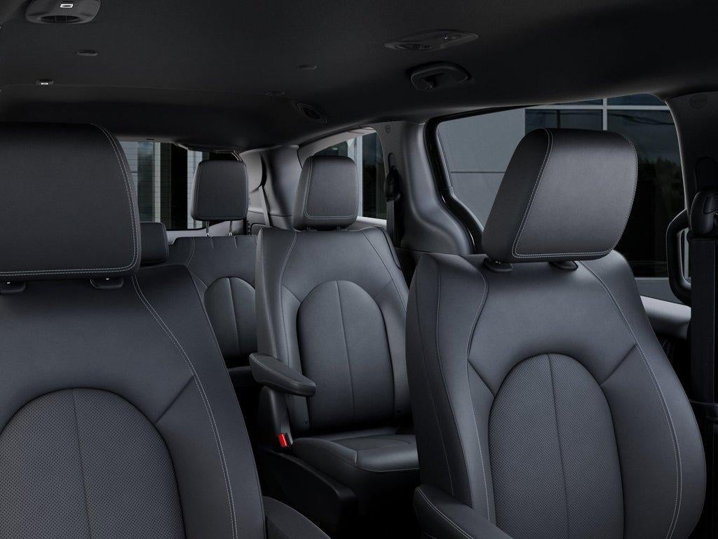 2027 Chrysler Pacifica PACIFICA SELECT AWD
