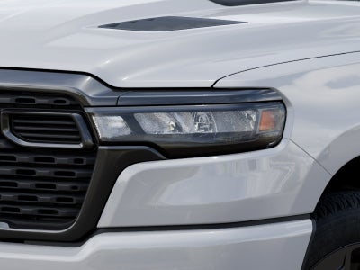 2026 RAM 1500 Express 4x4 Crew Cab 5'7" Box