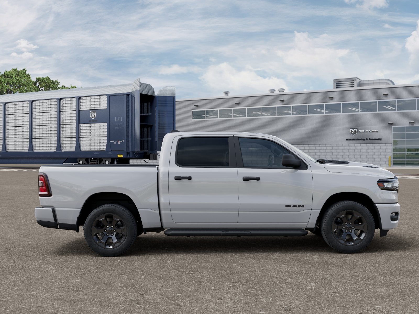 2026 RAM 1500 Express 4x4 Crew Cab 5'7" Box