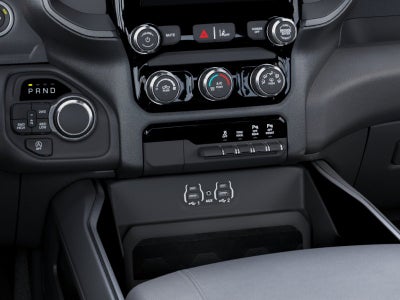 2026 RAM 1500 Express 4x4 Crew Cab 5'7" Box
