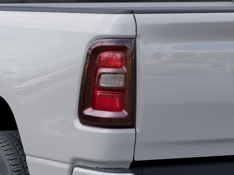 2026 RAM 1500 Express 4x4 Crew Cab 5'7" Box