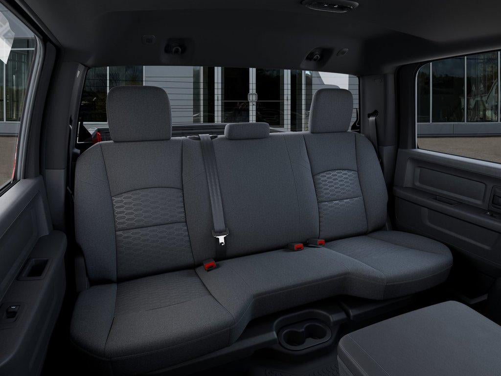 2026 RAM Ram 2500 RAM 2500 BLACK EXPRESS CREW CAB 4X4 6'4' BOX