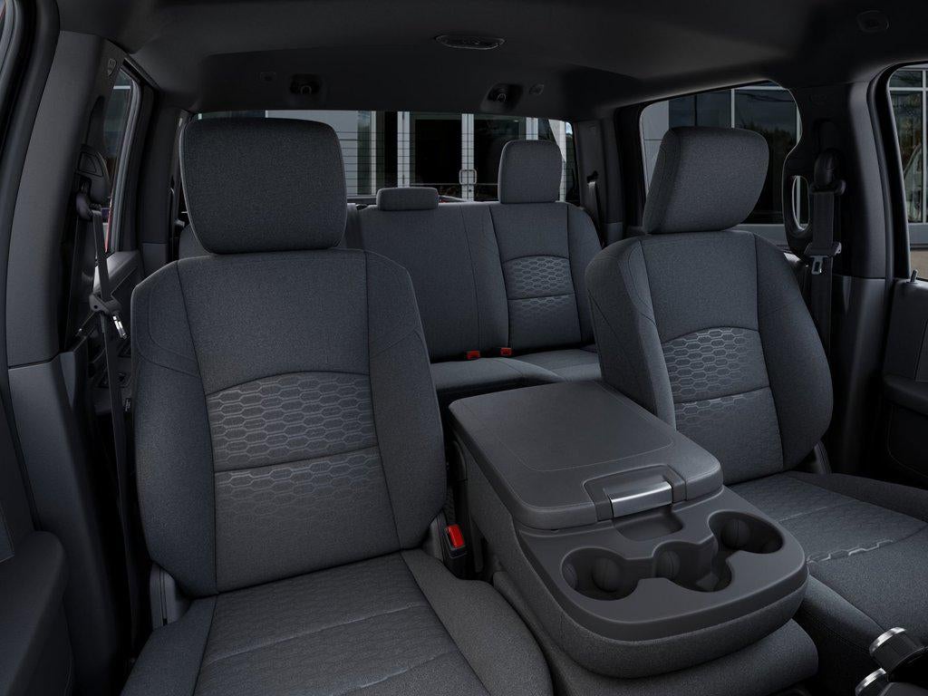 2026 RAM Ram 2500 RAM 2500 BLACK EXPRESS CREW CAB 4X4 6'4' BOX
