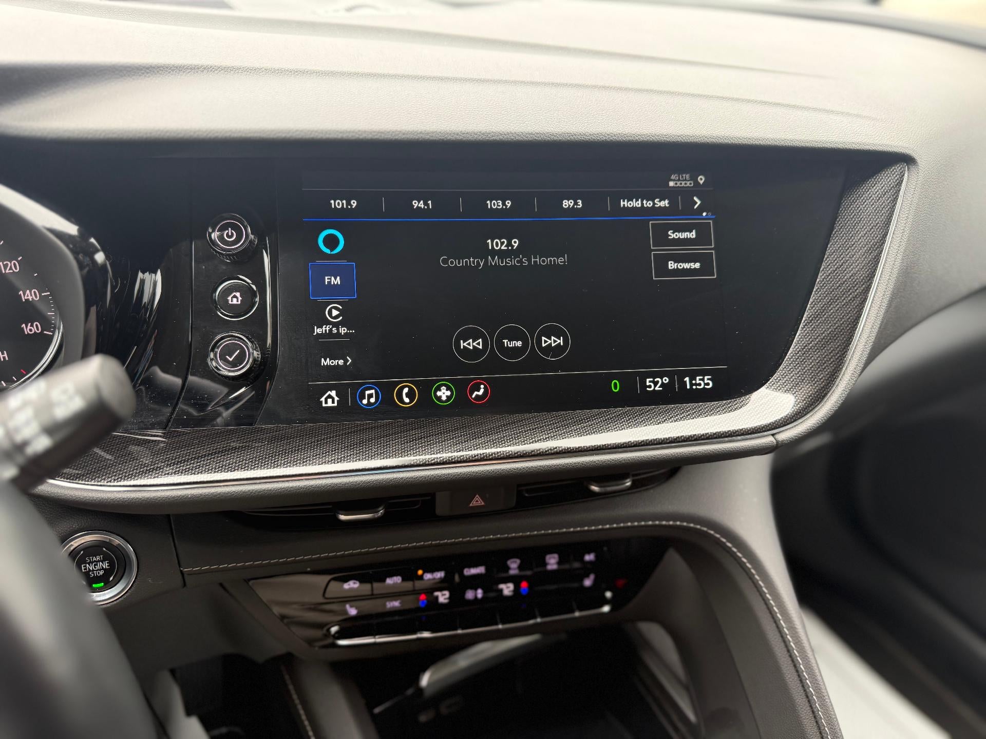 2023 Buick Envision Essence FWD