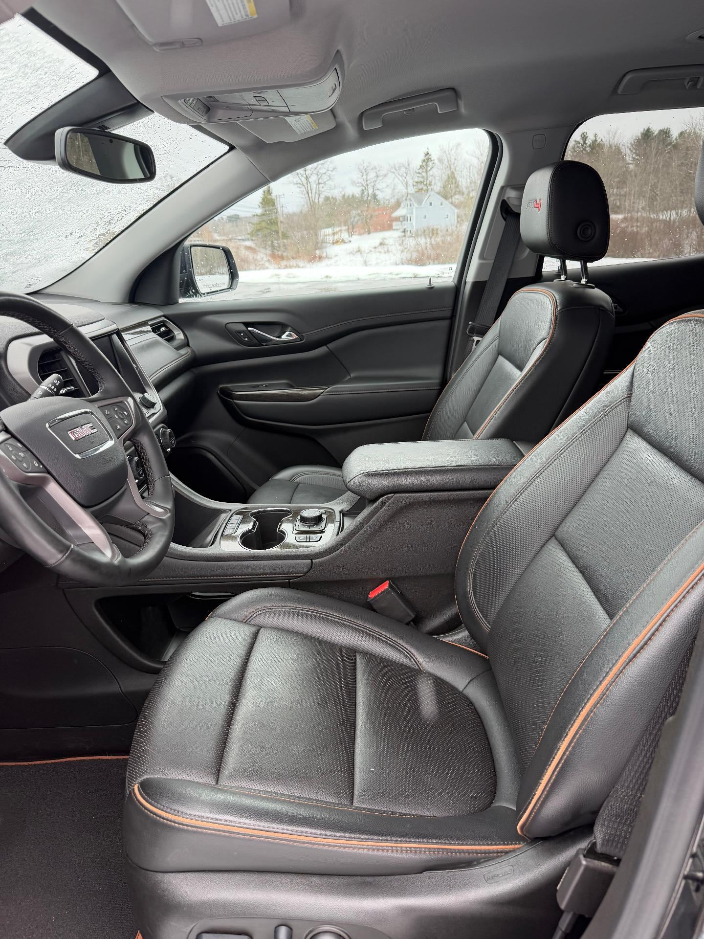 2023 GMC Acadia AT4