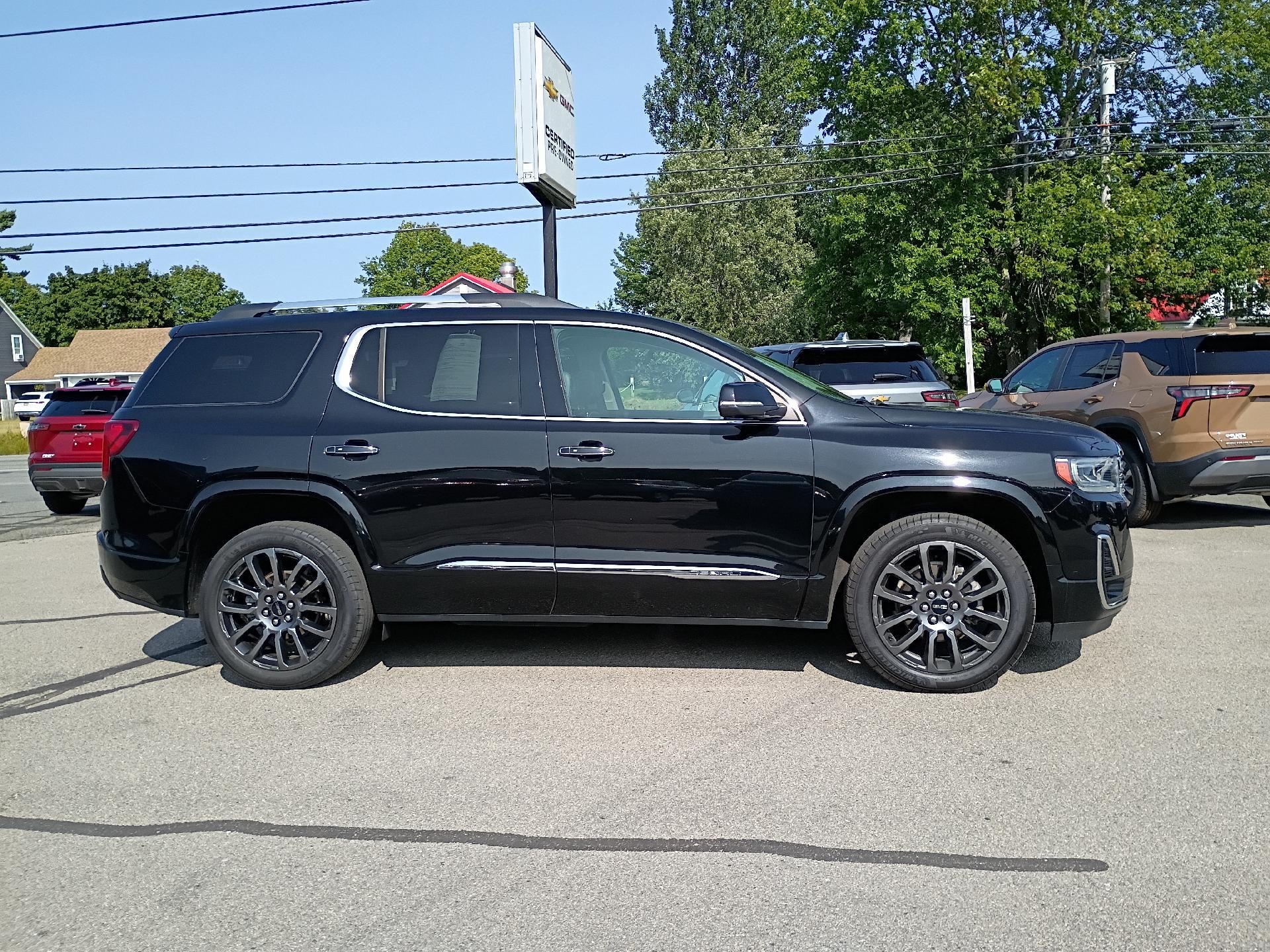 2023 GMC Acadia Denali