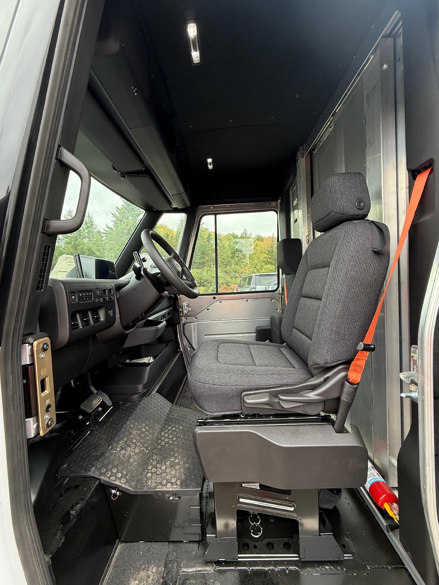 2025 Chevrolet BrightDrop 400 AWD 400