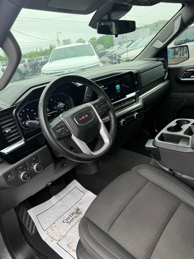 2025 GMC Sierra 1500 Elevation