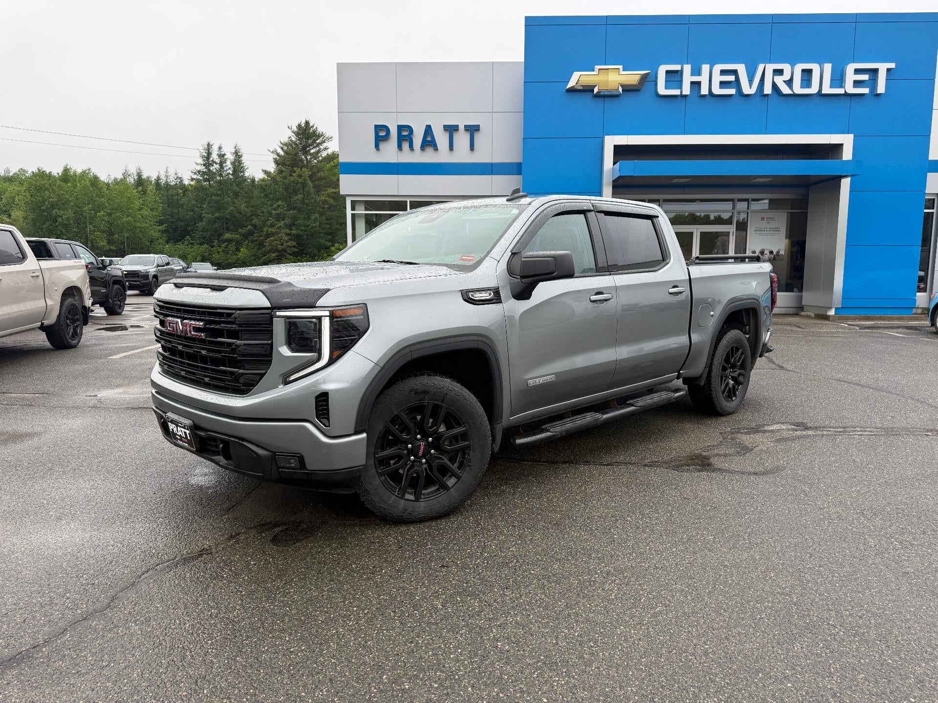 2025 GMC Sierra 1500 Elevation