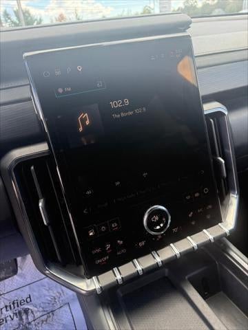 2025 GMC Acadia AT4