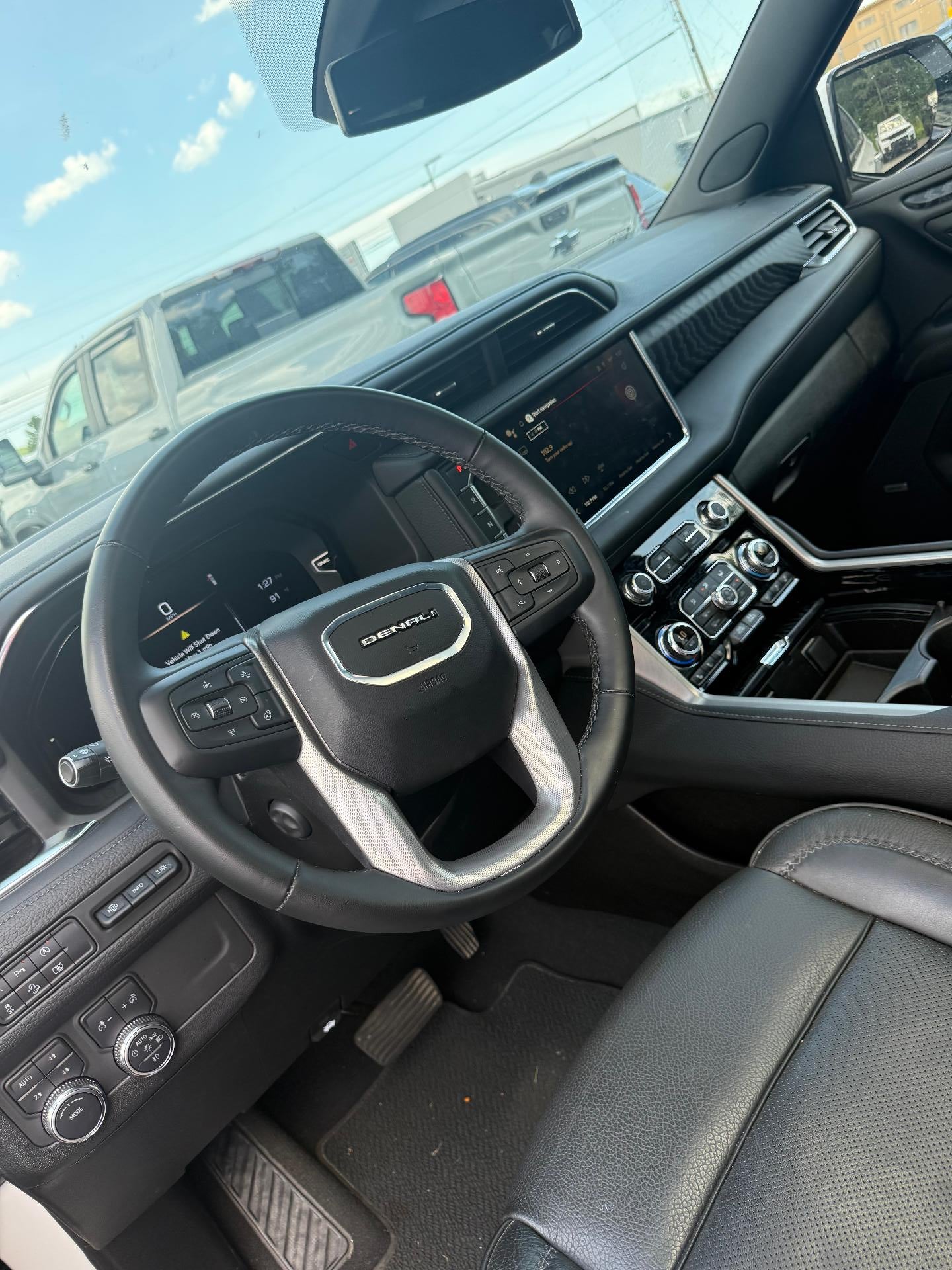 2024 GMC Yukon Denali